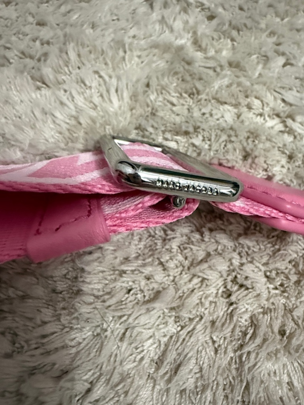 NWOT Marc Jacobs Bubblegum Pink Logo Adjustable Strap - Picture 6 of 6